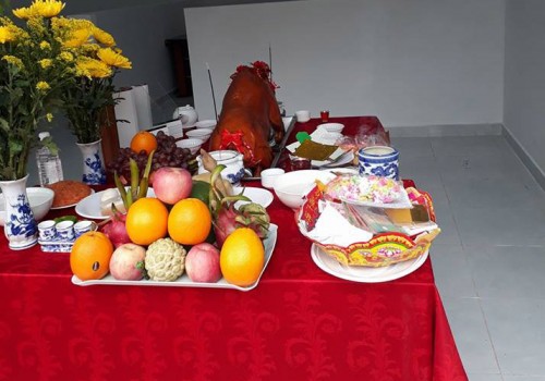 Hình ảnh heo quay Lạng Sơn Cúng tại nhà khách hàng